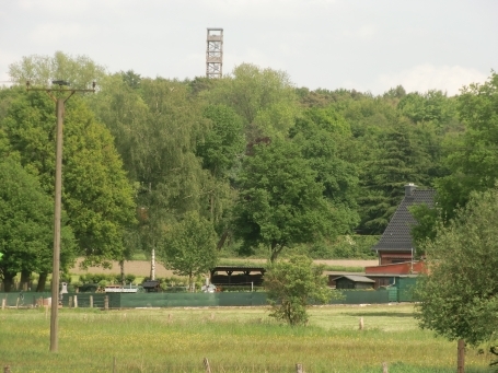 Nettetal : Aussichtsturm auf dem Taubenberg von Hinsbeck-Hombergen aus gesehen